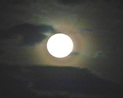moonnow1.jpg