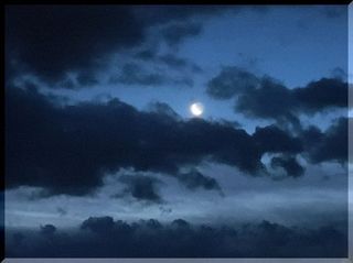moounight1111.jpg