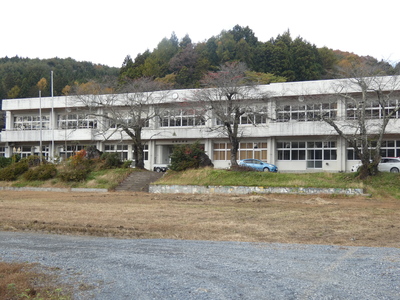 tamanoschool55.JPG